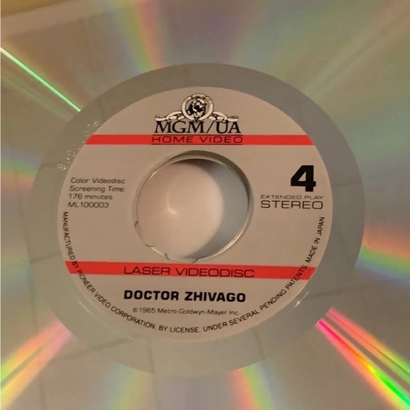 PIONEER Doctor‎ Zhivago LaserDisc Set with Colorful Artwork - Picture 9 of 10